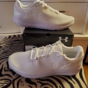 New in box men's Under Armour Ua Charged Pursuit 2